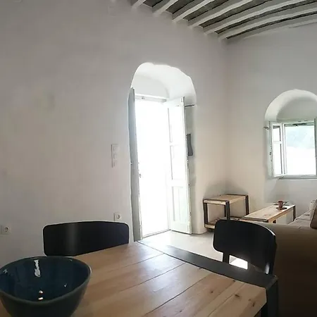 Cozy * Artemónasz
